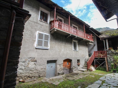 Casa singola in vendita a Arvier Aosta Rochefort