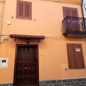 Casa singola in vendita a Chiaravalle Centrale Catanzaro
