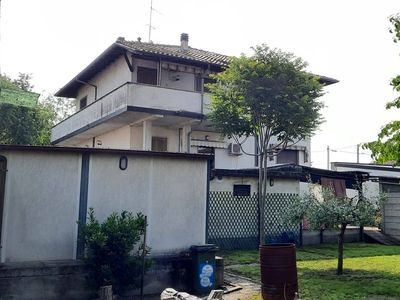 Casa singola in vendita a Vigevano Pavia