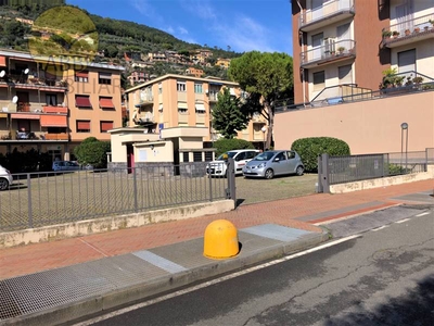 Garage / Posto auto in Via Milano a Recco