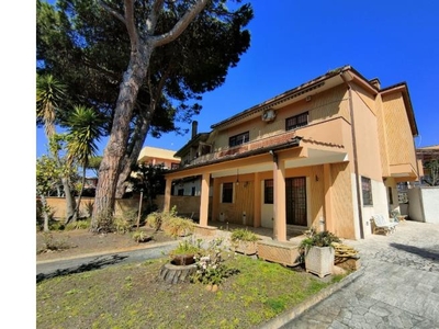 Villa in affitto a Anzio, Viale Stella Marina 42
