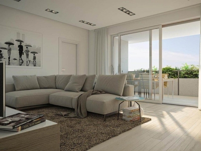 Appartamento a Firenze, 5 locali, 2 bagni, 107 m², 1° piano, terrazzo