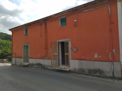 Rustico casale in vendita a Pontecagnano Faiano Salerno Faiano