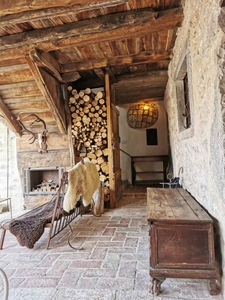 Rustico casale in vendita a Ponteranica Bergamo Castello
