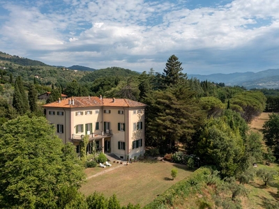 Tenuta-complesso in vendita a Pistoia Centrale