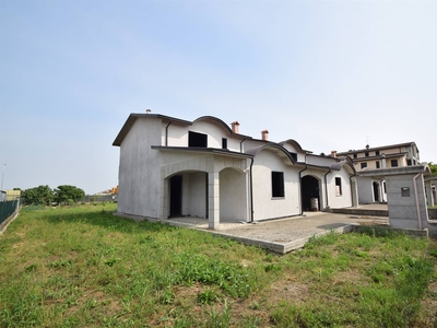 Villa a schiera in nuova costruzione in zona Roveleto a Cadeo
