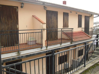 Villa a schiera in Via Pontoni a Ateleta