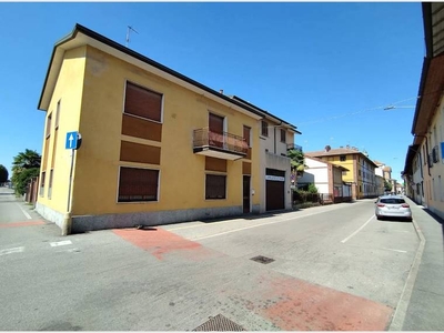 Villa bifamiliare in vendita a Robecco sul Naviglio, via san giovanni , 32 - Robecco sul Naviglio, MI