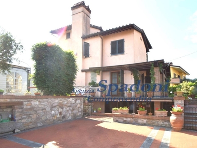 Villa in vendita a Buggiano Pistoia