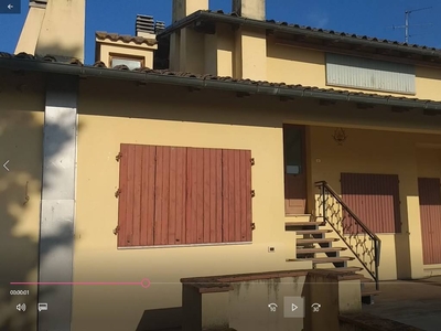 Villa in vendita a Carmignano Prato