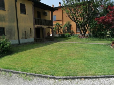 Villa in vendita a Monticelli D'ongina Piacenza Fogarole