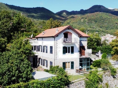 Villa in Via San Rocco 1 a Maissana
