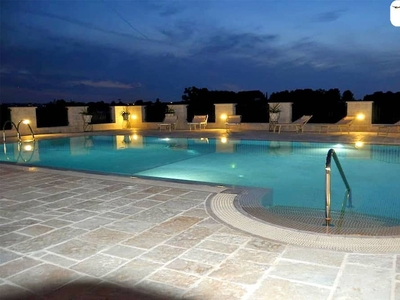 Luxury Trulli I tre peri in Valle d'itria with private pool and wifi