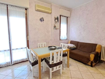 Appartamento in Vendita a Pesaro, 245'000€, 86 m², arredato