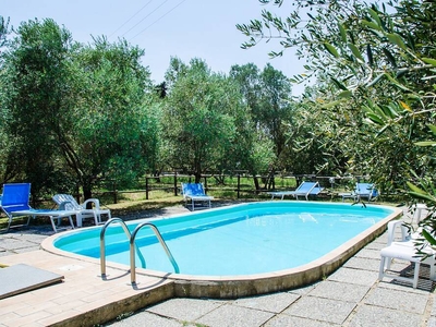 Appartamento Superior con giardino privato e piscina in Toscana
