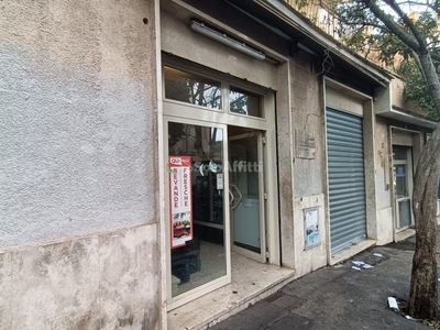 Capannone in Affitto a Roma, zona Balduina-Montemario-Sant'Onofrio-Trionfale-Camillu, 650€, 30 m²