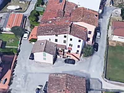 Casa Indipendente in Vendita a Lucca, zona Sant'Angelo In Campo, 120'000€, 70 m², arredato