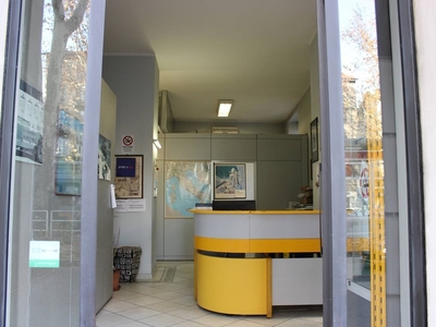 Immobile commerciale in Affitto a Torino, zona San Donato, 780€, 117 m²