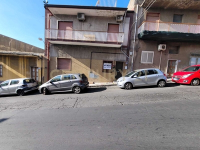 Quadrilocale con terrazzo in corso sicilia 108, Motta Sant'Anastasia