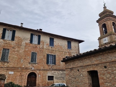 Casa Semi Indipendente in Vendita a Perugia, 590'000€, 800 m²