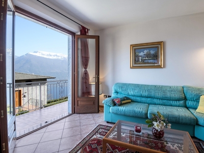Appartamento 'Casa Chiara' con vista lago, terrazza privata e Wi-Fi