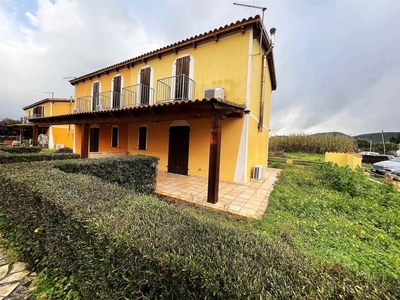 Villa bifamiliare in vendita a Sant'anna Arresi Sud Sardegna Is Uccheddus