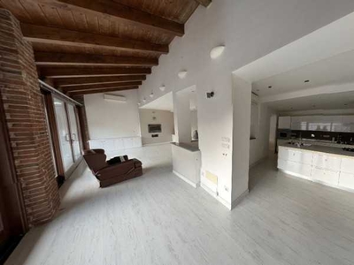 Appartamento in Affitto ad Brandizzo - 1300 Euro