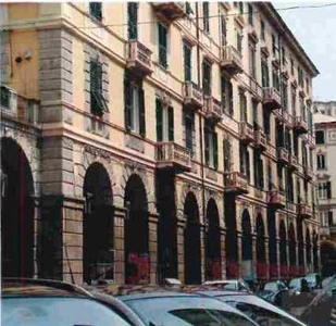 Appartamento in Vendita a Savona Via Pietro Paleocapa