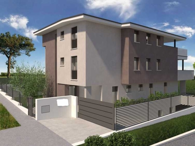 Appartamento in Vendita ad Desenzano del Garda - 640000 Euro