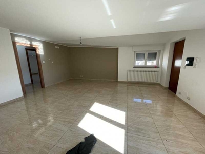 Appartamento in Vendita ad Marsicovetere - 155000 Euro