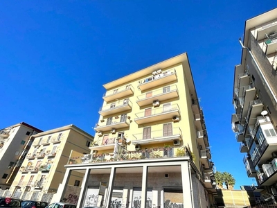 Appartamento in Vendita in Via Bagnoli 478 a Napoli