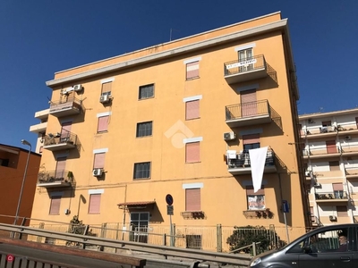 Appartamento in Vendita in Via Emiro Giafar 61 a Palermo