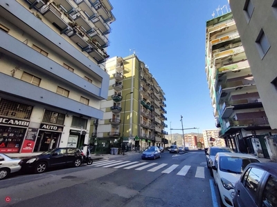 Appartamento in Vendita in Via Luigi Caldieri a Napoli