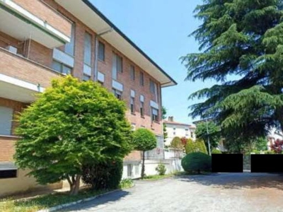 Appartamento in Via E. Curiel, Rovigo, 10 locali, garage, 240 m²