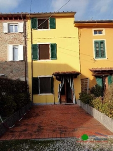 Casa Bi - Trifamiliare in Vendita a Capannori Via San Donnino