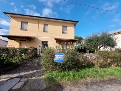 Casa indipendente con giardino, Pontedera il romito