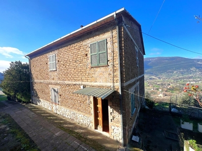 Casa indipendente in vendita a Cottanello