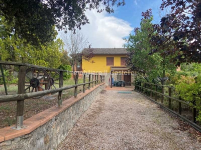 Casa Indipendente in Vendita ad Corciano - 180000 Euro