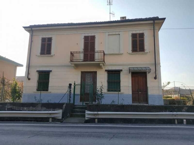 Casa Indipendente in Vendita ad Moncalieri - 320000 Euro