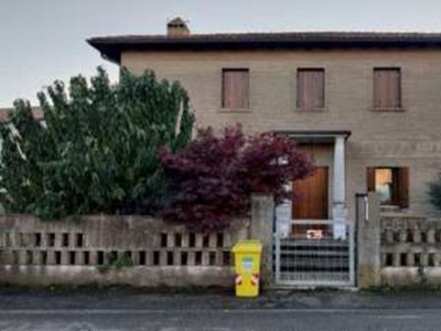 Casa indipendente in Via Giacomo Leopardi, San Stino di Livenza