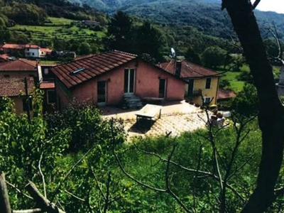 Casa indipendente in Via Provinciale 5, Varese Ligure, 13 locali