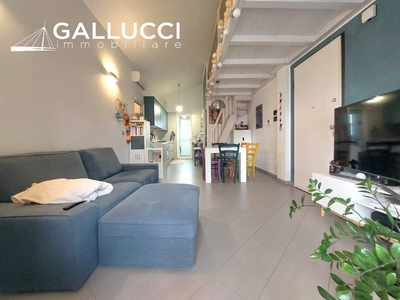 Trilocale in Via Della Bonifica, Pescara, 2 bagni, con box, 65 m²