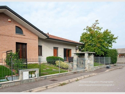 Villa bifamiliare in vendita a Dairago, via milano, 1 - Dairago, MI