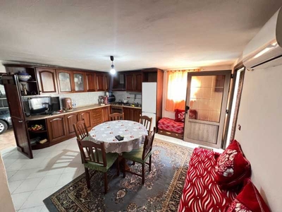 Villa Bifamiliare in Vendita ad Albaredo D`adige - 130000 Euro