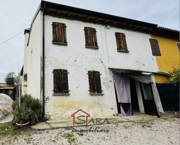 Villa Bifamiliare in Vendita ad Loreggia - 69000 Euro