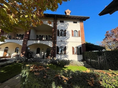 Villa in vendita a Bernate Ticino, via Roma , snc - Bernate Ticino, MI