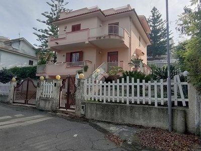 Villa in vendita a Spadafora