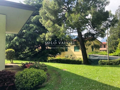 Villa in Vendita ad Bassano del Grappa