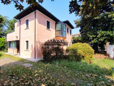 Villa in Vendita ad Castelfranco Veneto