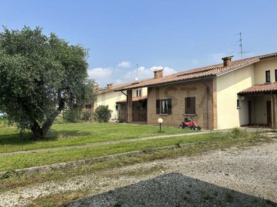 Villa in Vendita ad Rezzato - 550000 Euro